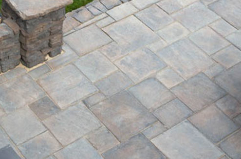 Dimensional flagstone retaining walls